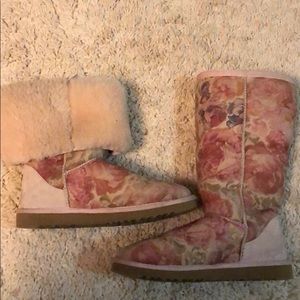 Women’s floral print uggs